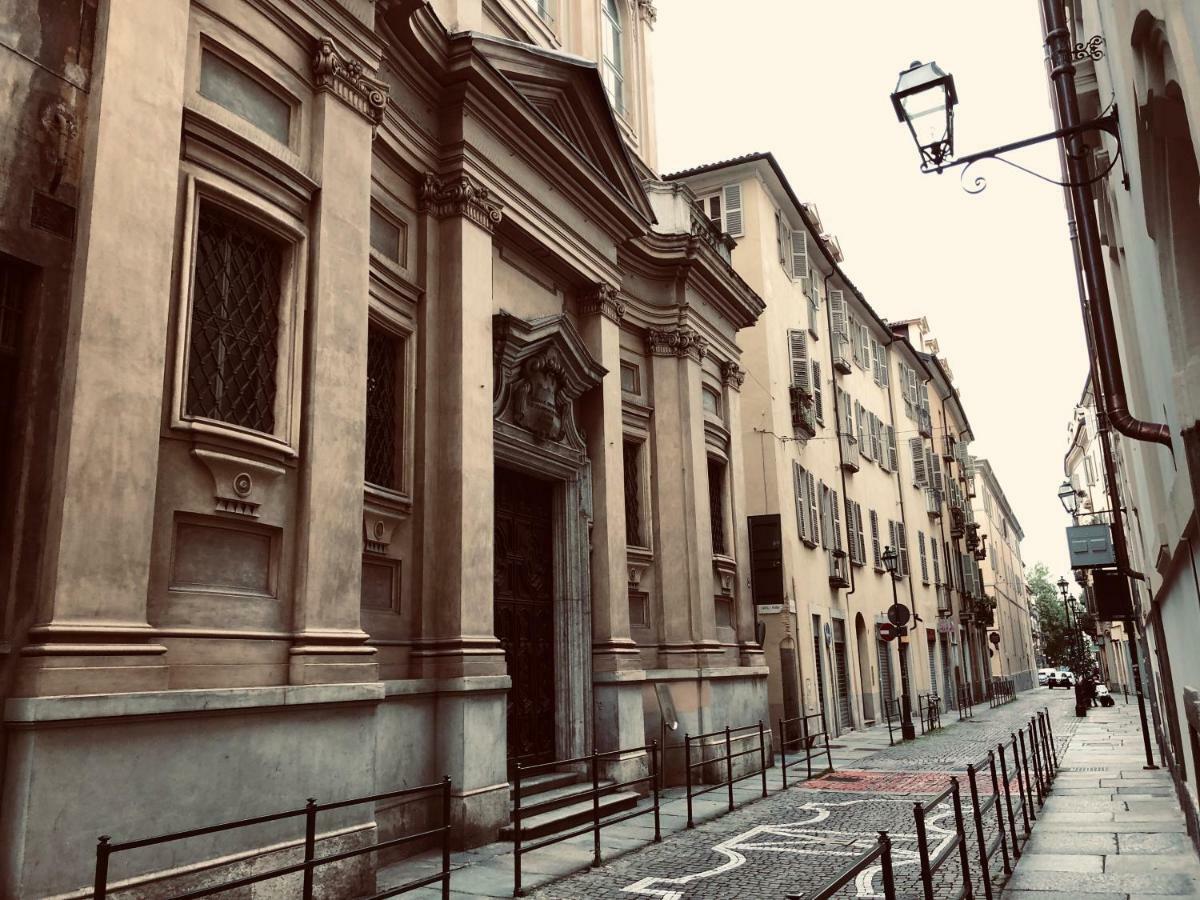 Appartamento Un avventura al centro della storia di Torino Esterno foto